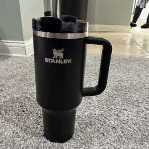 Stanley Black Insulated Mug Kitchen Accessory